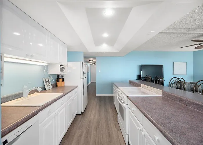 3 Bedroom Ocean Front In Desired Quay Building * Ocean Stadt