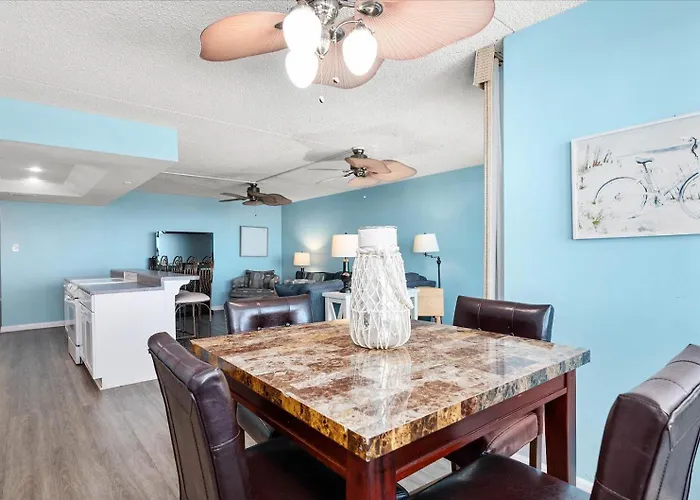 3 Bedroom Ocean Front In Desired Quay Building Ocean Stadt