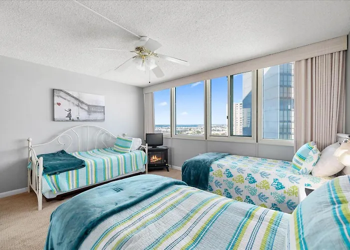 3 Bedroom Ocean Front In Desired Quay Building Ferienhaus *